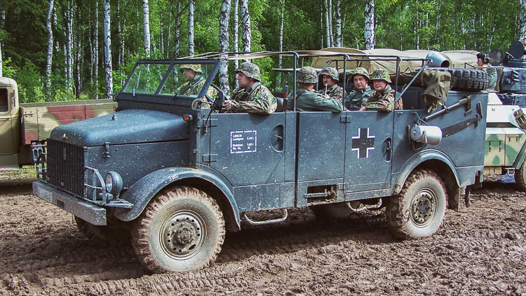 Borgward B2000