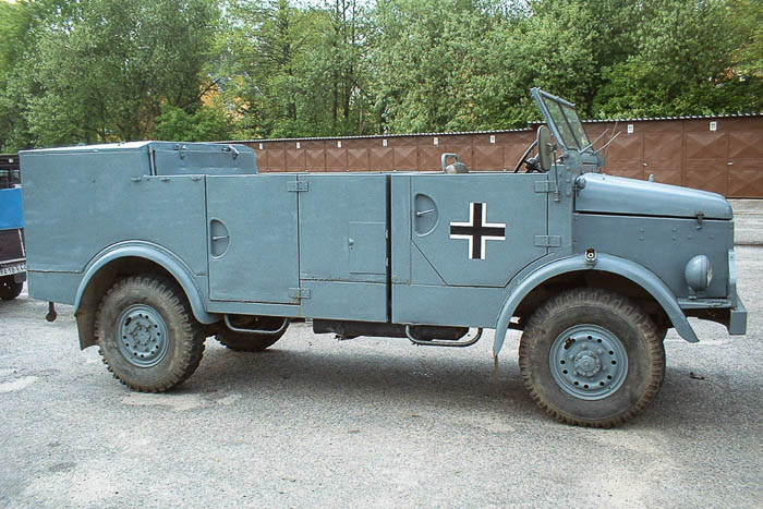 Borgward B2000
