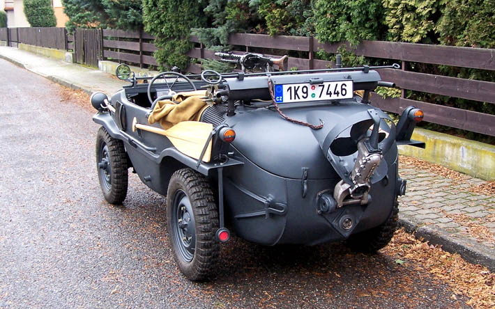 KDF 166 Schwimmwagen - šedý