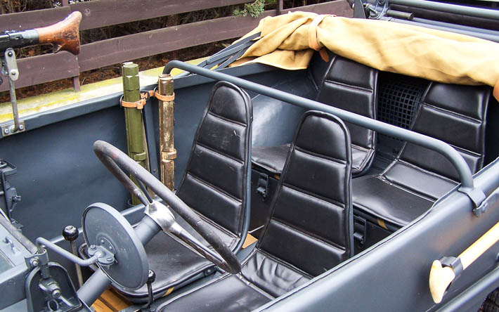 KDF 166 Schwimmwagen - šedý