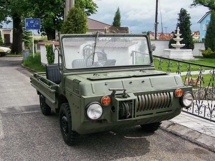 Luaz 967 - obojživelný automobil