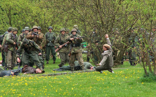 Rekonstrukce osvobození Lokte 2004