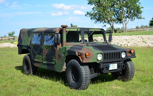 Vojenský veterán - Humvee
